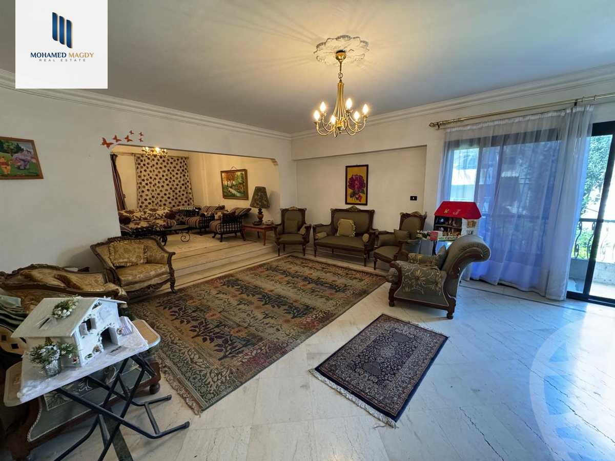 https://aqarmap.com.eg/ar/listing/6234040-for-sale-cairo-6th-of-october-featured-neighborhood-first-touristic-village-el-shaheed-mohammed-abdul-latif-alshimi-st