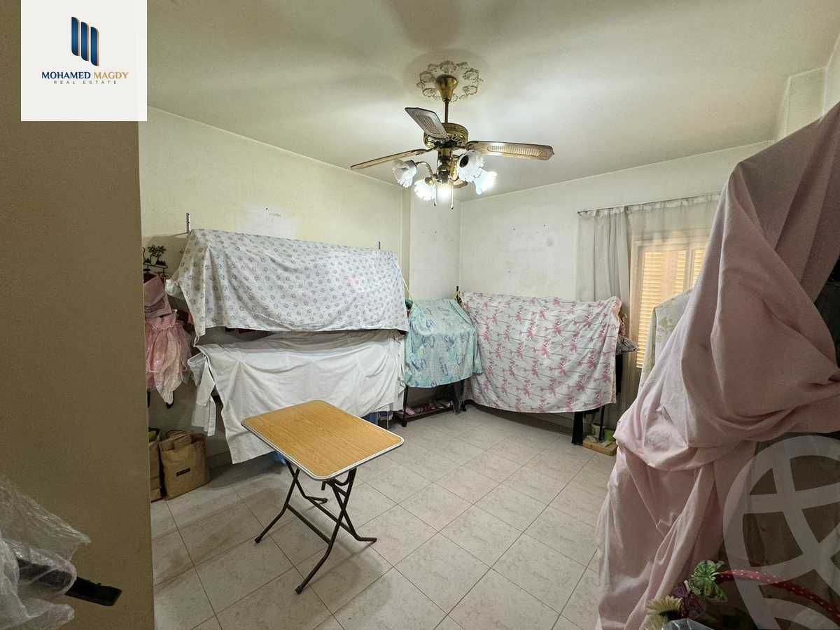 https://aqarmap.com.eg/ar/listing/6234040-for-sale-cairo-6th-of-october-featured-neighborhood-first-touristic-village-el-shaheed-mohammed-abdul-latif-alshimi-st