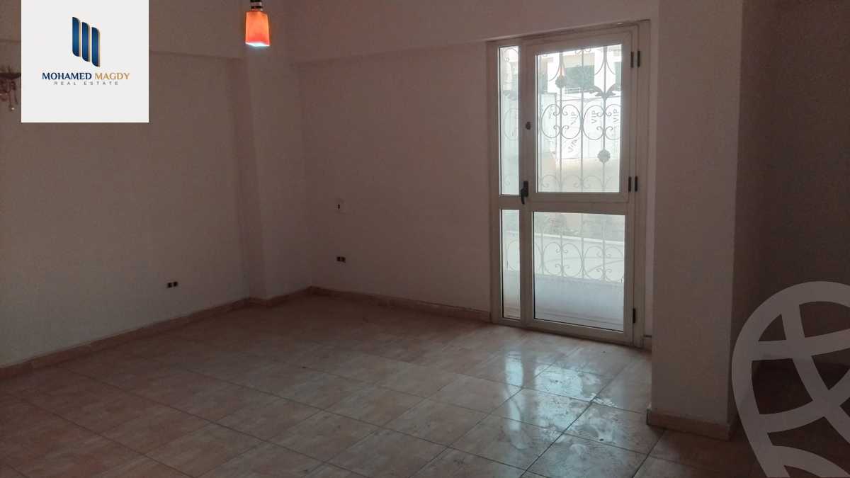 https://aqarmap.com.eg/ar/listing/6234247-for-sale-cairo-6th-of-october-featured-neighborhood-fourth-touristic-village-mahmoud-sami-el-baroudi-st