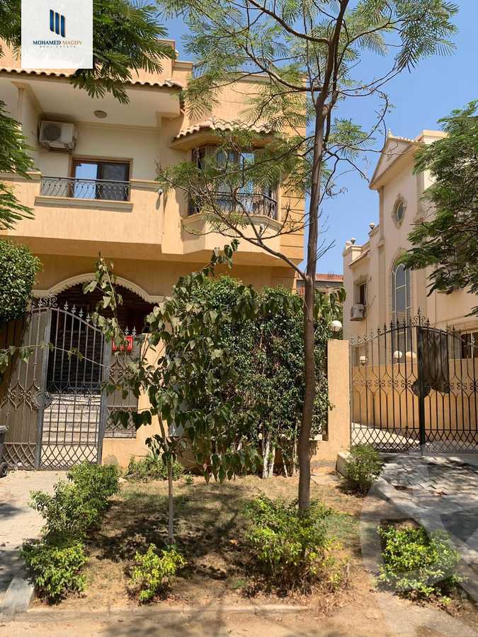 https://aqarmap.com.eg/en/listing/6254323-for-sale-cairo-el-sheikh-zayed-city-compounds-el-yasmeen-compound