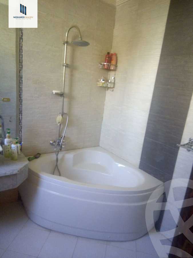 https://aqarmap.com.eg/en/listing/6261988-for-sale-cairo-el-sheikh-zayed-city-compounds-hadayek-el-mohandiseen