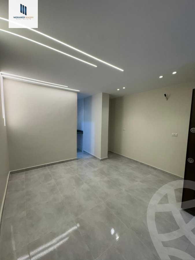 https://aqarmap.com.eg/en/listing/6262742-for-sale-cairo-6th-of-october-el-ahyaa-neighborhood-1st-al-maahad
