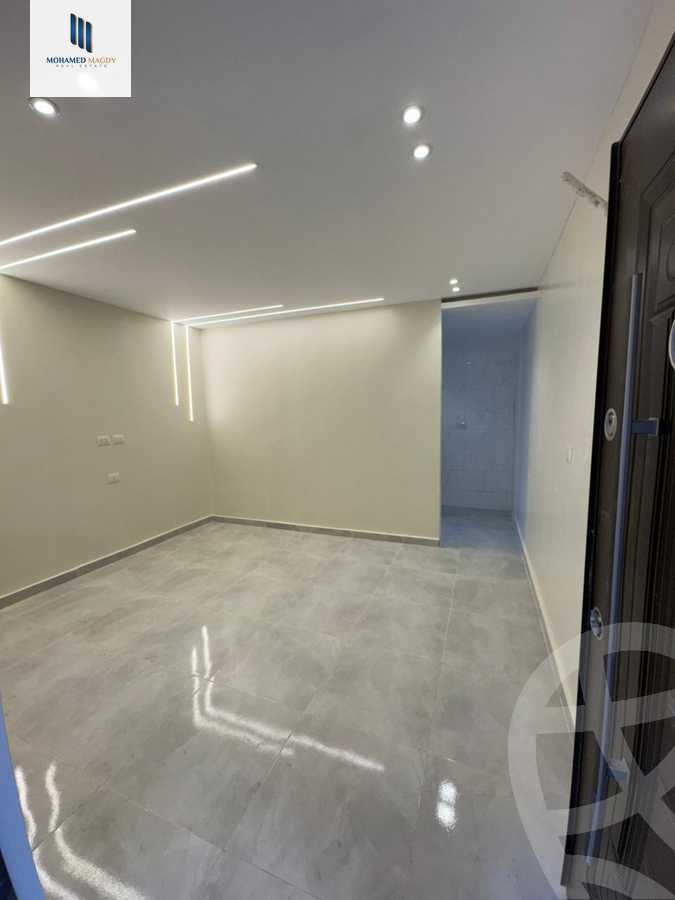 https://aqarmap.com.eg/en/listing/6262742-for-sale-cairo-6th-of-october-el-ahyaa-neighborhood-1st-al-maahad