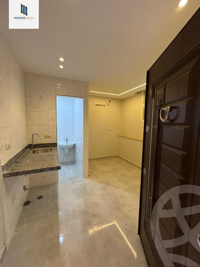 https://aqarmap.com.eg/en/listing/6262742-for-sale-cairo-6th-of-october-el-ahyaa-neighborhood-1st-al-maahad