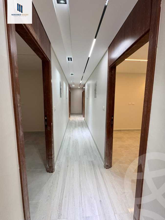 https://aqarmap.com.eg/en/listing/6262742-for-sale-cairo-6th-of-october-el-ahyaa-neighborhood-1st-al-maahad