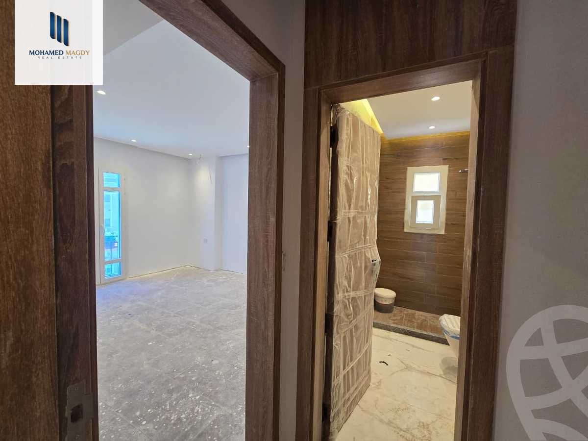 https://aqarmap.com.eg/ar/listing/6262966-for-sale-cairo-el-sheikh-zayed-city-compounds-zayed-heights-compound