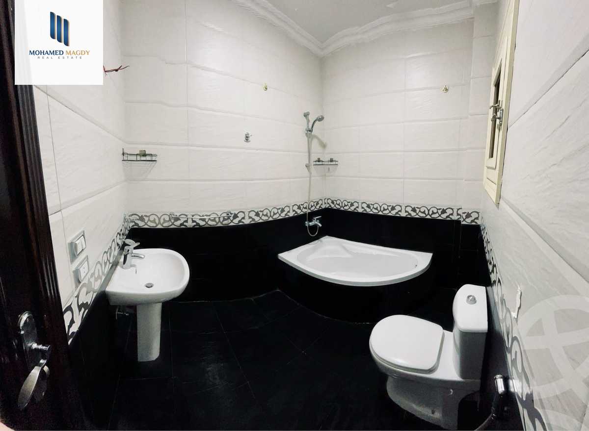https://aqarmap.com.eg/ar/listing/6282982-for-sale-cairo-el-sheikh-zayed-city-el-hay-elsabeaa-lhy-lsb