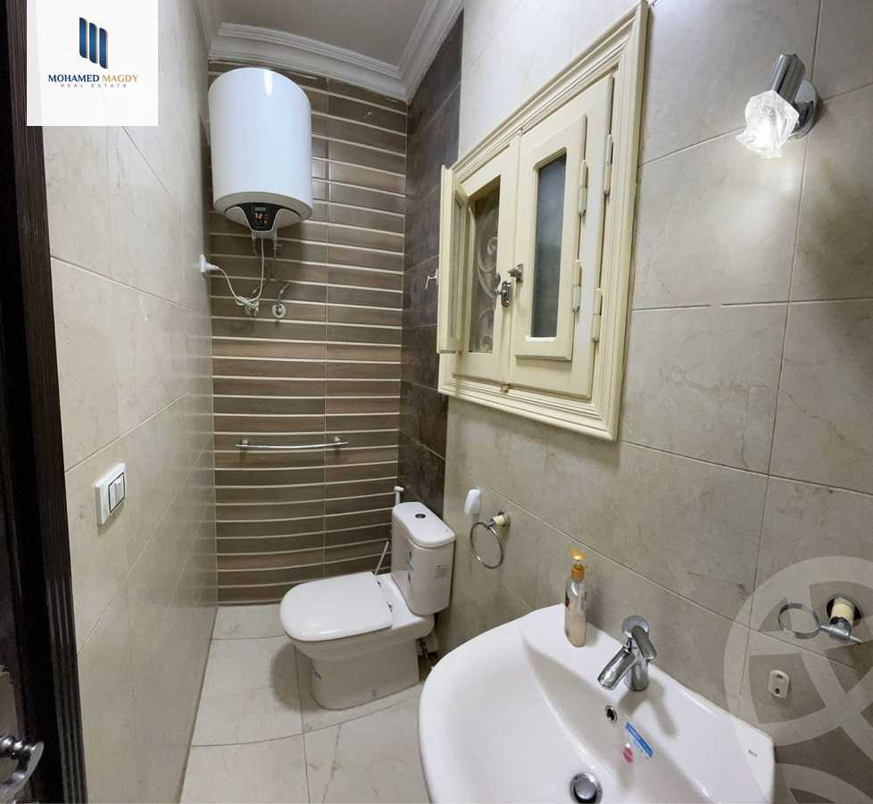 https://aqarmap.com.eg/ar/listing/6282982-for-sale-cairo-el-sheikh-zayed-city-el-hay-elsabeaa-lhy-lsb