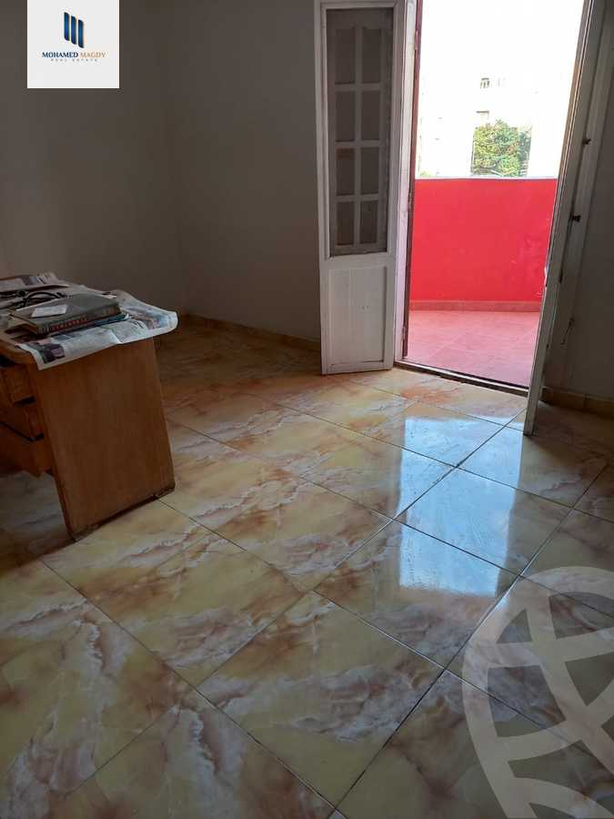 https://aqarmap.com.eg/ar/listing/6301056-for-sale-cairo-el-sheikh-zayed-city-el-hay-el-hady-ashaer-area-1-street-10