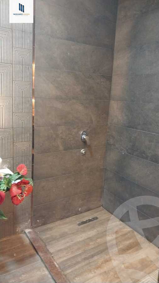 https://aqarmap.com.eg/en/listing/6303451-for-sale-cairo-el-sheikh-zayed-city-el-hay-el-thaleth-ashaer-area-3-el-salam-st