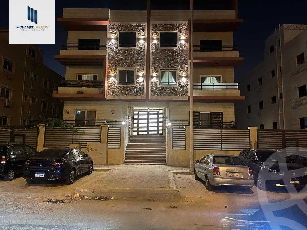 https://aqarmap.com.eg/en/listing/6303451-for-sale-cairo-el-sheikh-zayed-city-el-hay-el-thaleth-ashaer-area-3-el-salam-st