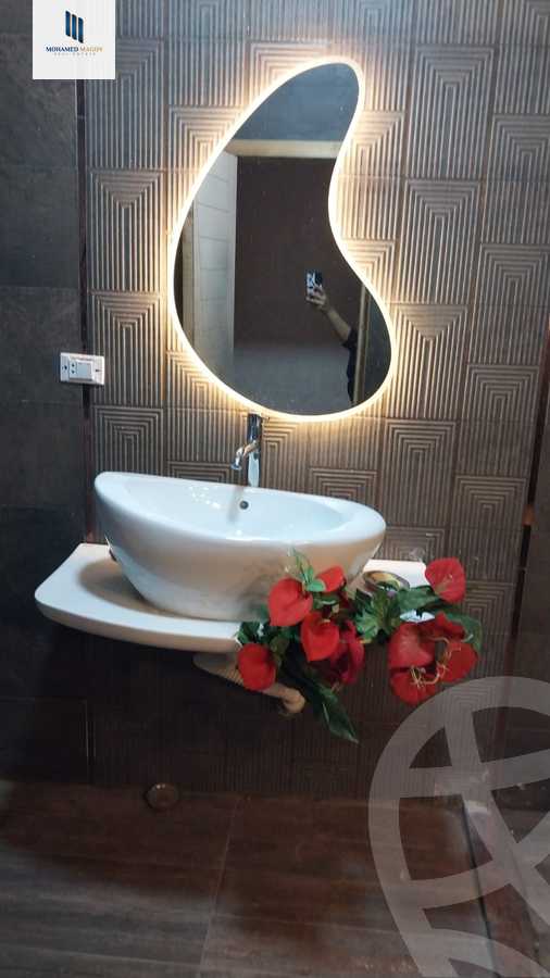 https://aqarmap.com.eg/en/listing/6303451-for-sale-cairo-el-sheikh-zayed-city-el-hay-el-thaleth-ashaer-area-3-el-salam-st