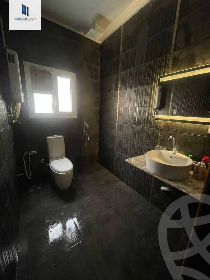 https://aqarmap.com.eg/en/listing/6303451-for-sale-cairo-el-sheikh-zayed-city-el-hay-el-thaleth-ashaer-area-3-el-salam-st