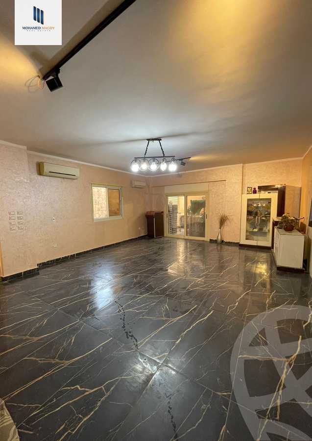 https://aqarmap.com.eg/en/listing/6303451-for-sale-cairo-el-sheikh-zayed-city-el-hay-el-thaleth-ashaer-area-3-el-salam-st