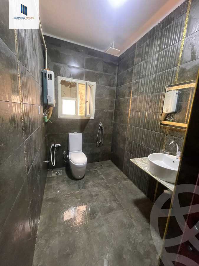https://aqarmap.com.eg/en/listing/6303451-for-sale-cairo-el-sheikh-zayed-city-el-hay-el-thaleth-ashaer-area-3-el-salam-st