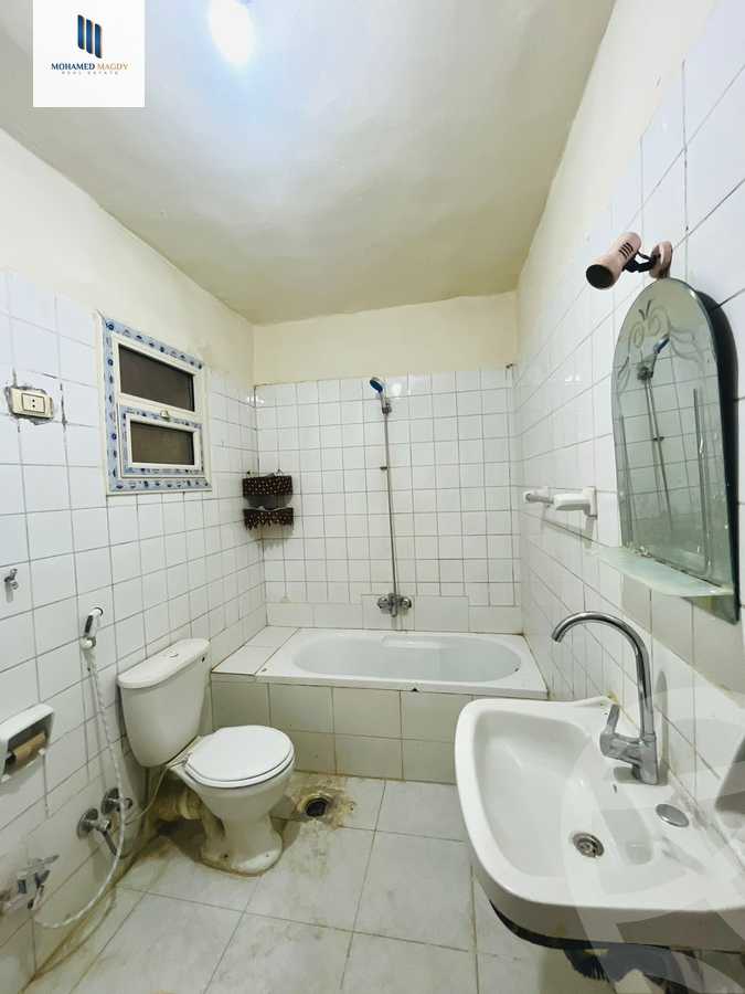 https://aqarmap.com.eg/ar/listing/6303796-for-sale-cairo-el-sheikh-zayed-city-el-hay-elawel-street-10