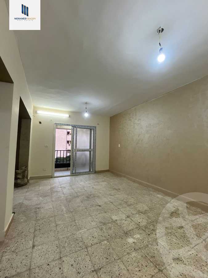 https://aqarmap.com.eg/ar/listing/6303796-for-sale-cairo-el-sheikh-zayed-city-el-hay-elawel-street-10
