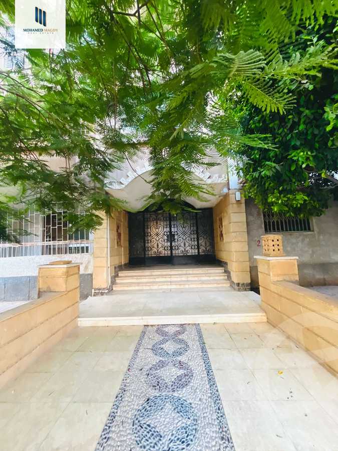 https://aqarmap.com.eg/ar/listing/6303796-for-sale-cairo-el-sheikh-zayed-city-el-hay-elawel-street-10