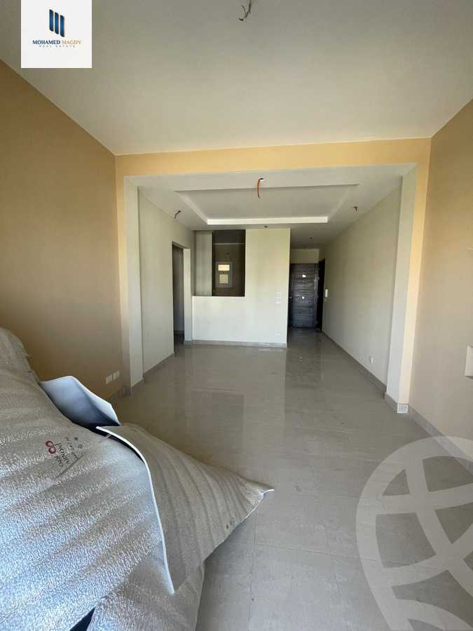 https://aqarmap.com.eg/ar/listing/6328595-for-sale-cairo-el-sheikh-zayed-city-compounds-dh-drys