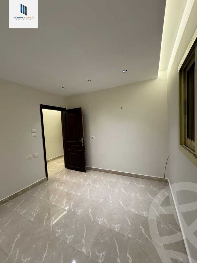 https://aqarmap.com.eg/ar/listing/6328626-for-sale-cairo-6th-of-october-el-ahyaa-neighborhood-1st-sixth-neighborhood