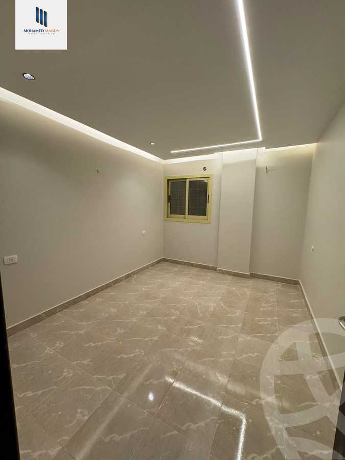 https://aqarmap.com.eg/ar/listing/6328626-for-sale-cairo-6th-of-october-el-ahyaa-neighborhood-1st-sixth-neighborhood