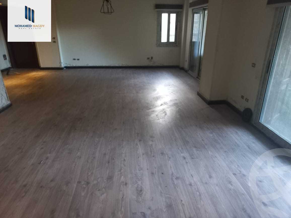 https://aqarmap.com.eg/ar/listing/6335322-for-sale-cairo-6th-of-october-garb-someed-neighborhood-13th-el-kamillia-st