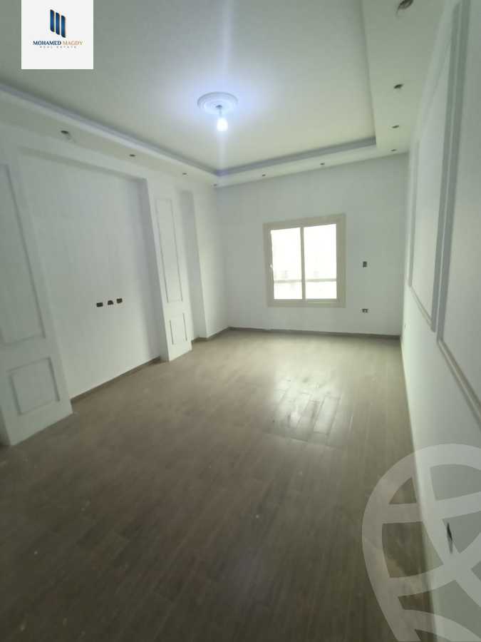 https://aqarmap.com.eg/ar/listing/6346304-for-sale-cairo-6th-of-october-el-hay-el-motamyz-fourth-touristic-village-amin-el-refae-st