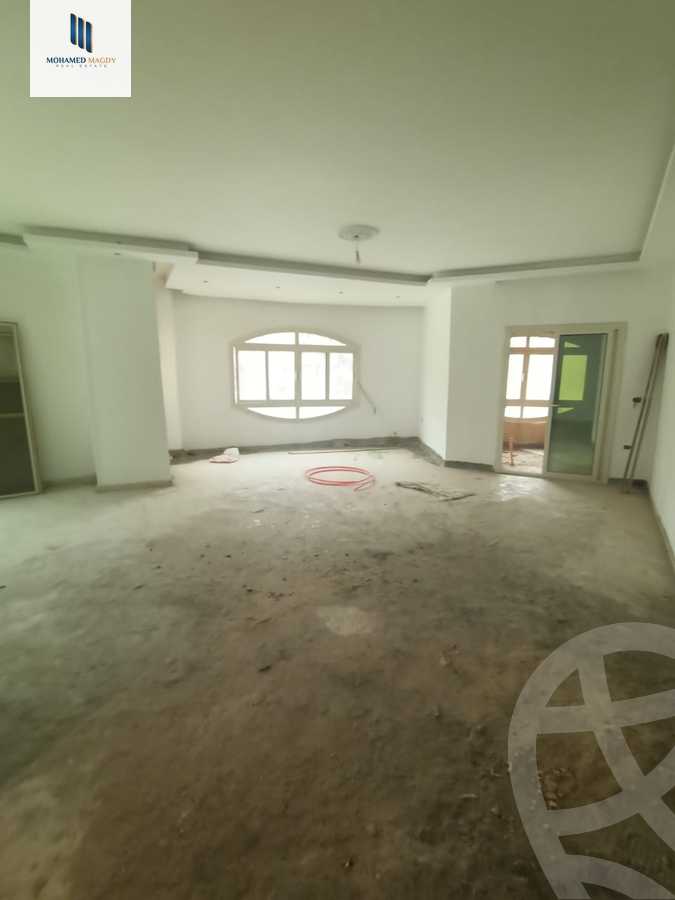 https://aqarmap.com.eg/ar/listing/6346304-for-sale-cairo-6th-of-october-el-hay-el-motamyz-fourth-touristic-village-amin-el-refae-st