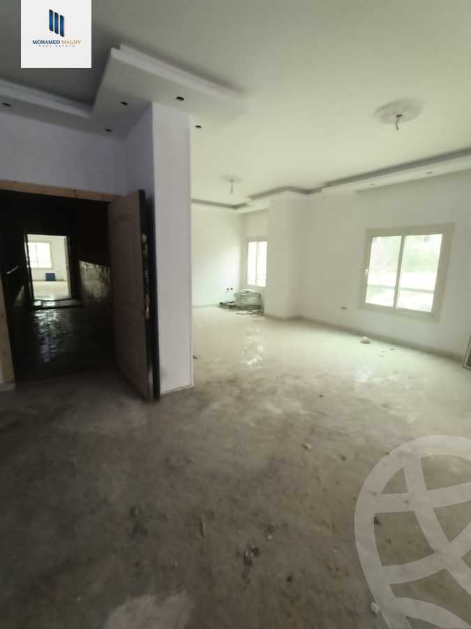 https://aqarmap.com.eg/ar/listing/6346304-for-sale-cairo-6th-of-october-el-hay-el-motamyz-fourth-touristic-village-amin-el-refae-st