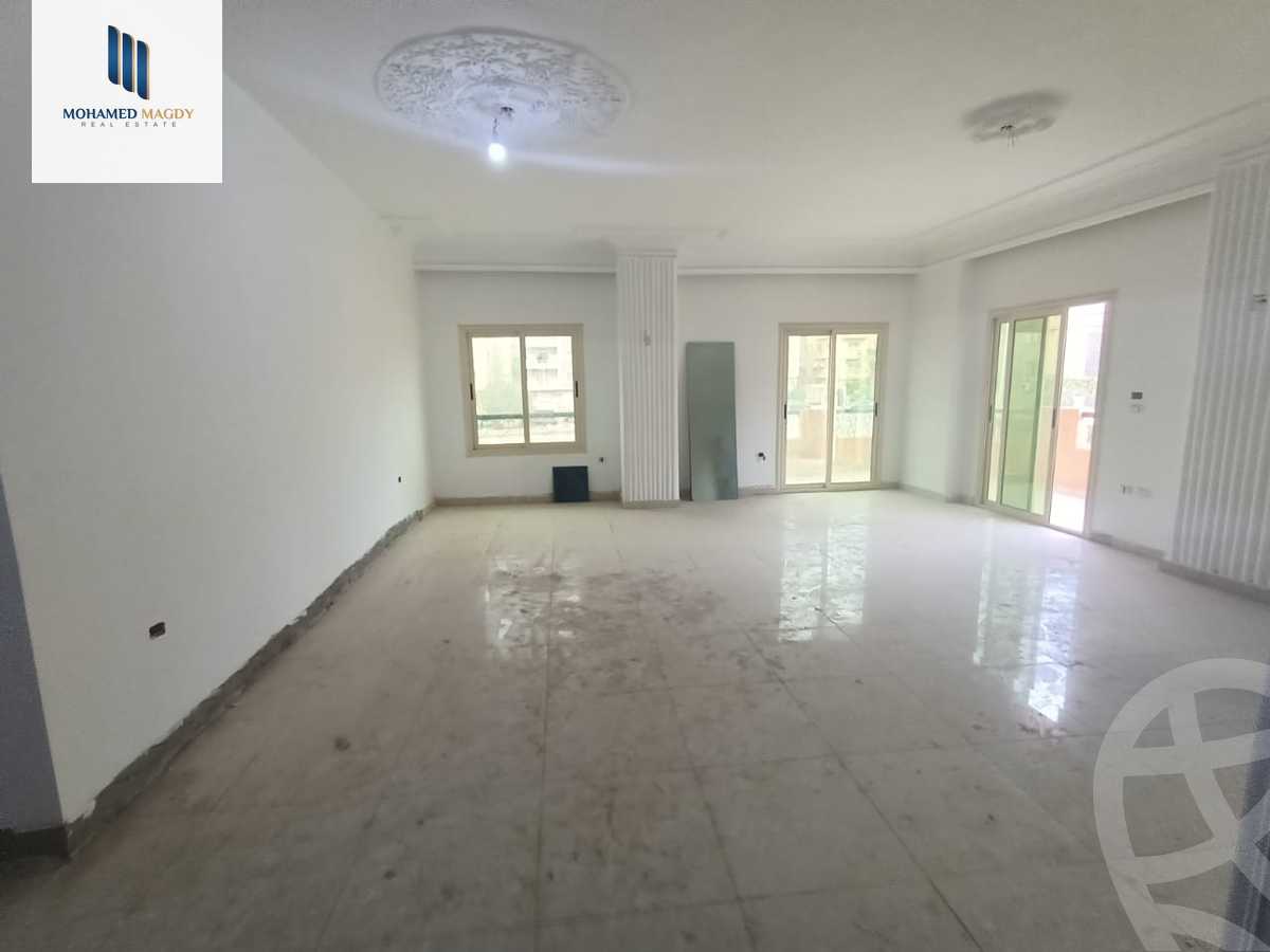 https://aqarmap.com.eg/ar/listing/6346304-for-sale-cairo-6th-of-october-el-hay-el-motamyz-fourth-touristic-village-amin-el-refae-st