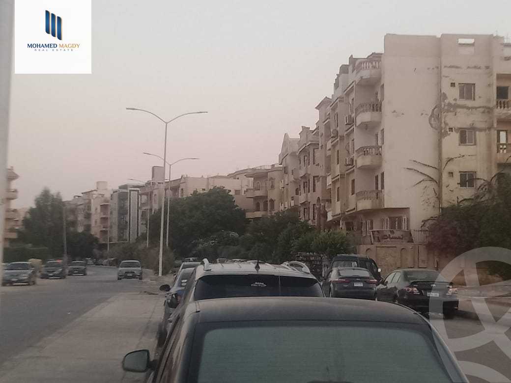 https://aqarmap.com.eg/ar/listing/6353773-for-sale-cairo-6th-of-october-el-ahyaa-neighborhood-1st-dream-house-st