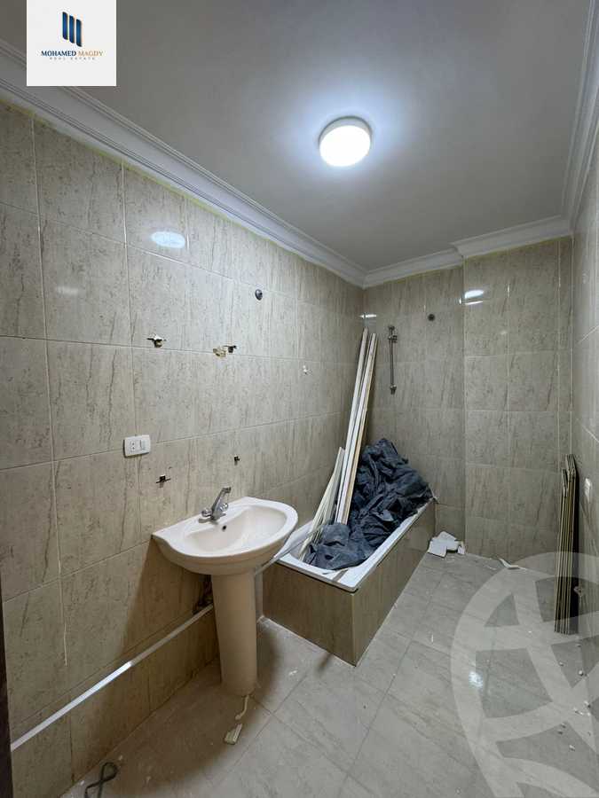 https://aqarmap.com.eg/ar/listing/6354166-for-sale-cairo-6th-of-october-el-ahyaa-neighborhood-1st-sixth-neighborhood