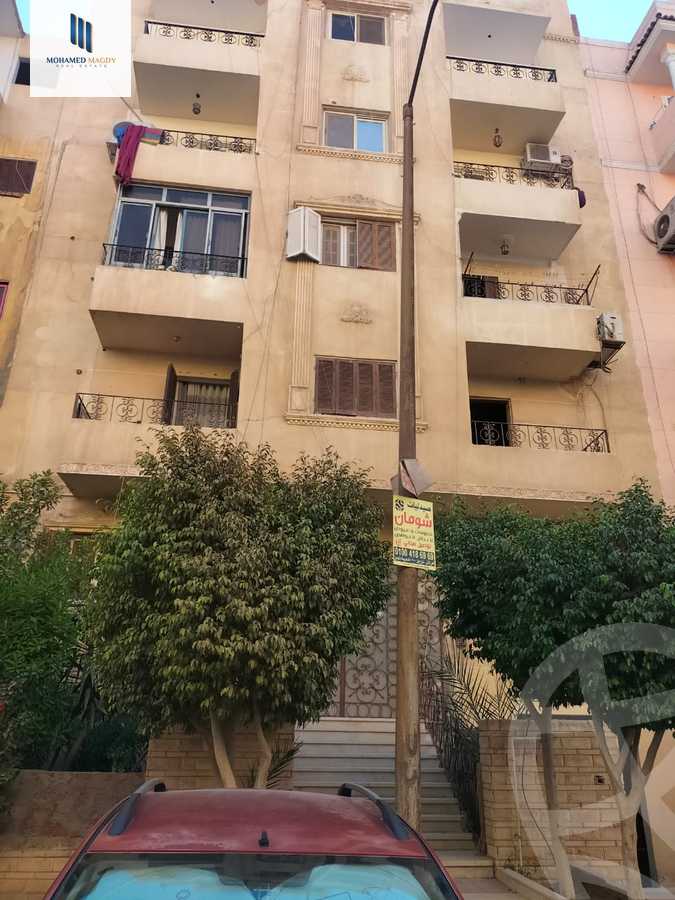 https://aqarmap.com.eg/en/listing/6356000-for-sale-cairo-6th-of-october-el-ahyaa-neighborhood-2nd-divided-from-al-kafrawei-st