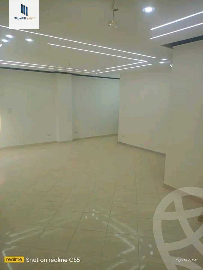 https://aqarmap.com.eg/ar/listing/6356070-for-sale-cairo-6th-of-october-el-ahyaa-neighborhood-2nd-divided-from-al-kafrawei-st