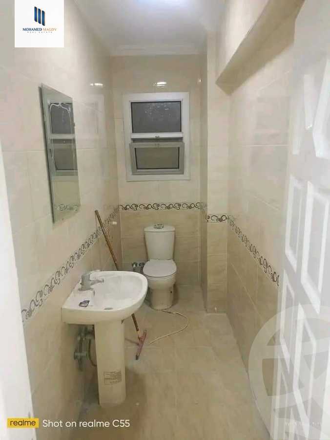 https://aqarmap.com.eg/ar/listing/6356070-for-sale-cairo-6th-of-october-el-ahyaa-neighborhood-2nd-divided-from-al-kafrawei-st