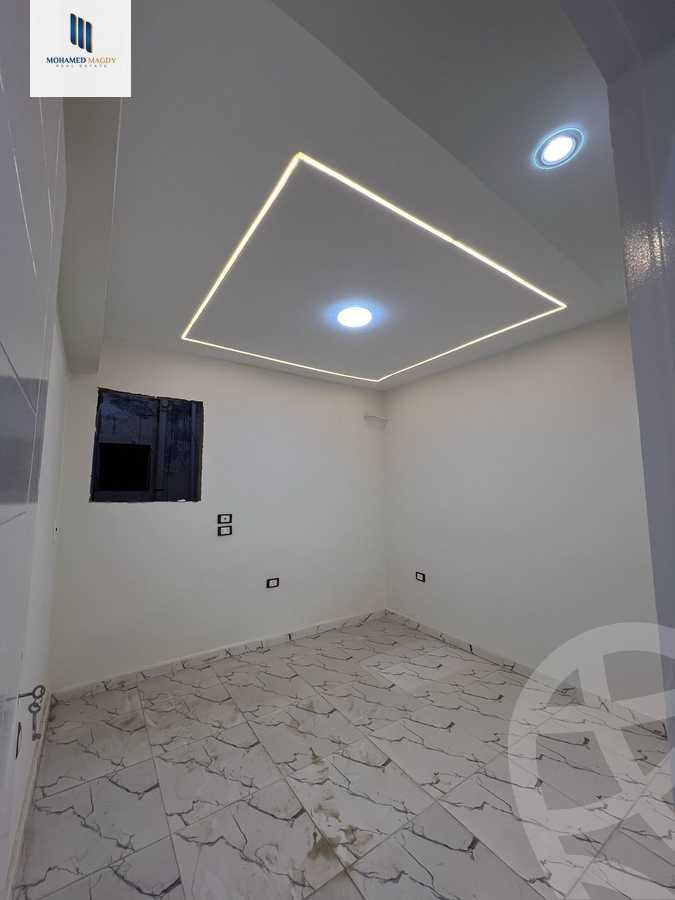 https://aqarmap.com.eg/ar/listing/6356212-for-sale-cairo-6th-of-october-el-ahyaa-neighborhood-2nd-divided-from-al-kafrawei-st