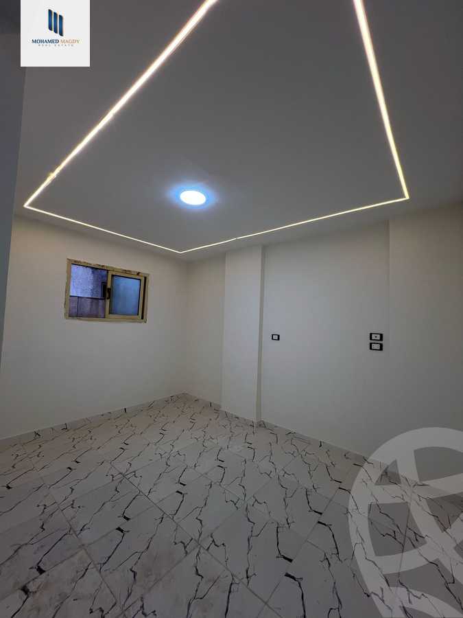 https://aqarmap.com.eg/ar/listing/6356212-for-sale-cairo-6th-of-october-el-ahyaa-neighborhood-2nd-divided-from-al-kafrawei-st