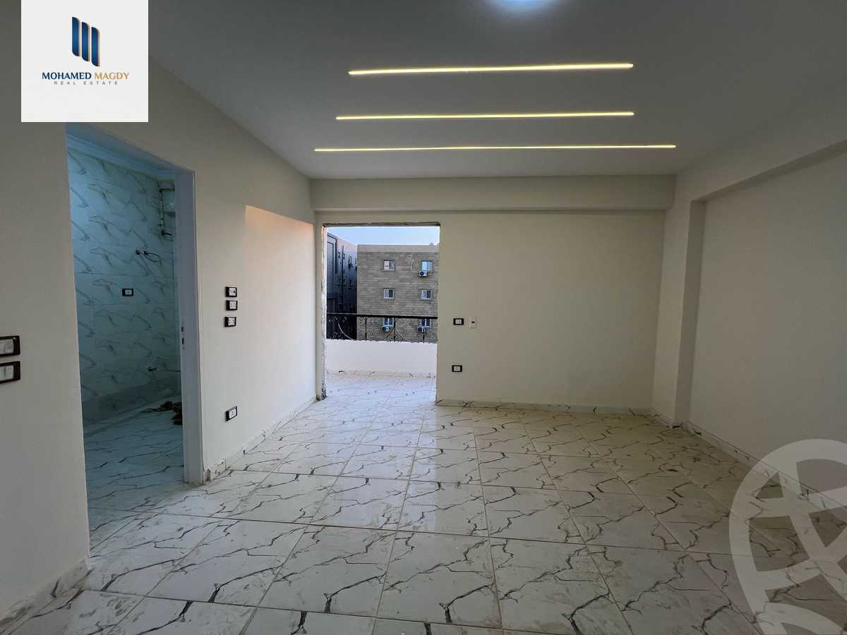 https://aqarmap.com.eg/ar/listing/6356212-for-sale-cairo-6th-of-october-el-ahyaa-neighborhood-2nd-divided-from-al-kafrawei-st