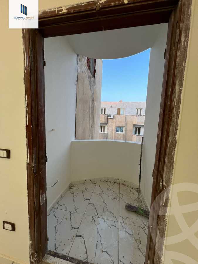 https://aqarmap.com.eg/ar/listing/6356212-for-sale-cairo-6th-of-october-el-ahyaa-neighborhood-2nd-divided-from-al-kafrawei-st