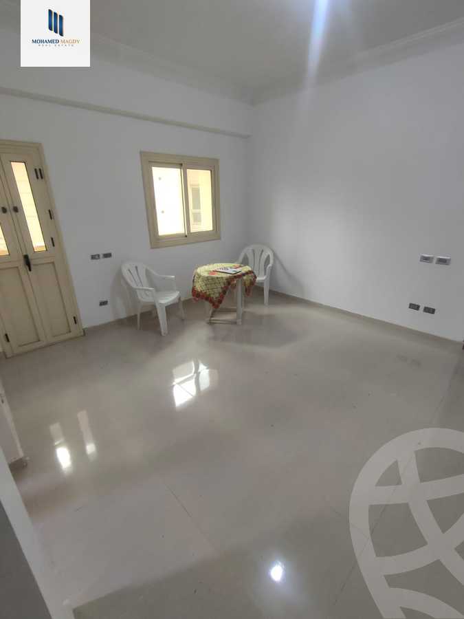 https://aqarmap.com.eg/ar/listing/6360310-for-sale-cairo-6th-of-october-el-hay-el-motamyz-fourth-touristic-village-amin-el-refae-st