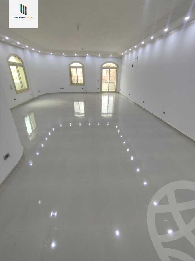 https://aqarmap.com.eg/ar/listing/6360310-for-sale-cairo-6th-of-october-el-hay-el-motamyz-fourth-touristic-village-amin-el-refae-st