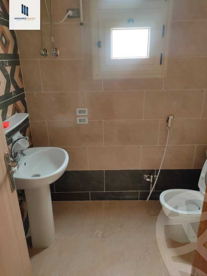 https://aqarmap.com.eg/ar/listing/6360310-for-sale-cairo-6th-of-october-el-hay-el-motamyz-fourth-touristic-village-amin-el-refae-st