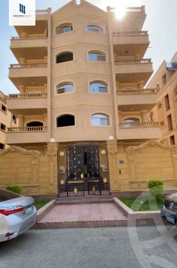 https://aqarmap.com.eg/en/listing/6362729-for-sale-cairo-6th-of-october-el-hay-el-motamyz-fourth-touristic-village-mahmoud-sami-el-baroudi-st