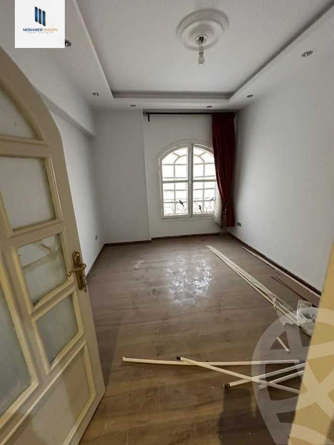 https://aqarmap.com.eg/ar/listing/6374746-for-sale-cairo-6th-of-october-el-ahyaa-neighborhood-2nd-divided-from-al-kafrawei-st