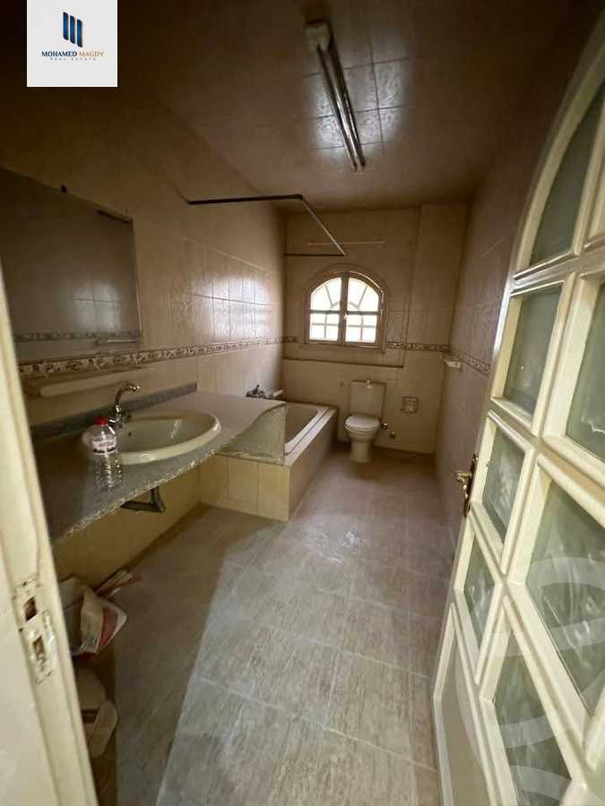 https://aqarmap.com.eg/ar/listing/6374746-for-sale-cairo-6th-of-october-el-ahyaa-neighborhood-2nd-divided-from-al-kafrawei-st