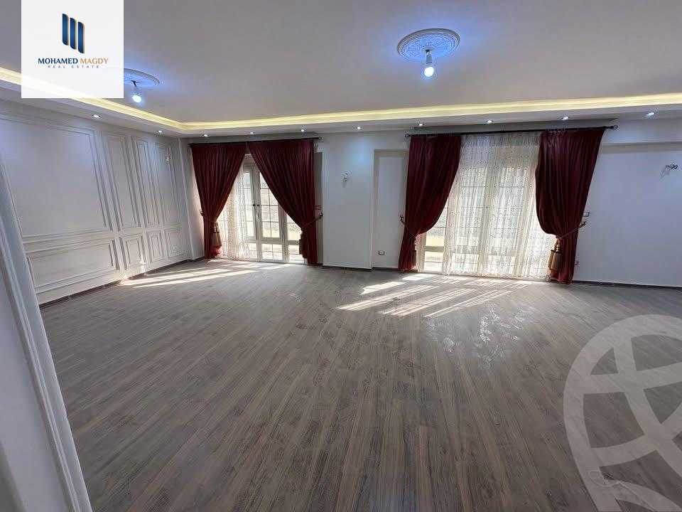 https://aqarmap.com.eg/ar/listing/6374746-for-sale-cairo-6th-of-october-el-ahyaa-neighborhood-2nd-divided-from-al-kafrawei-st