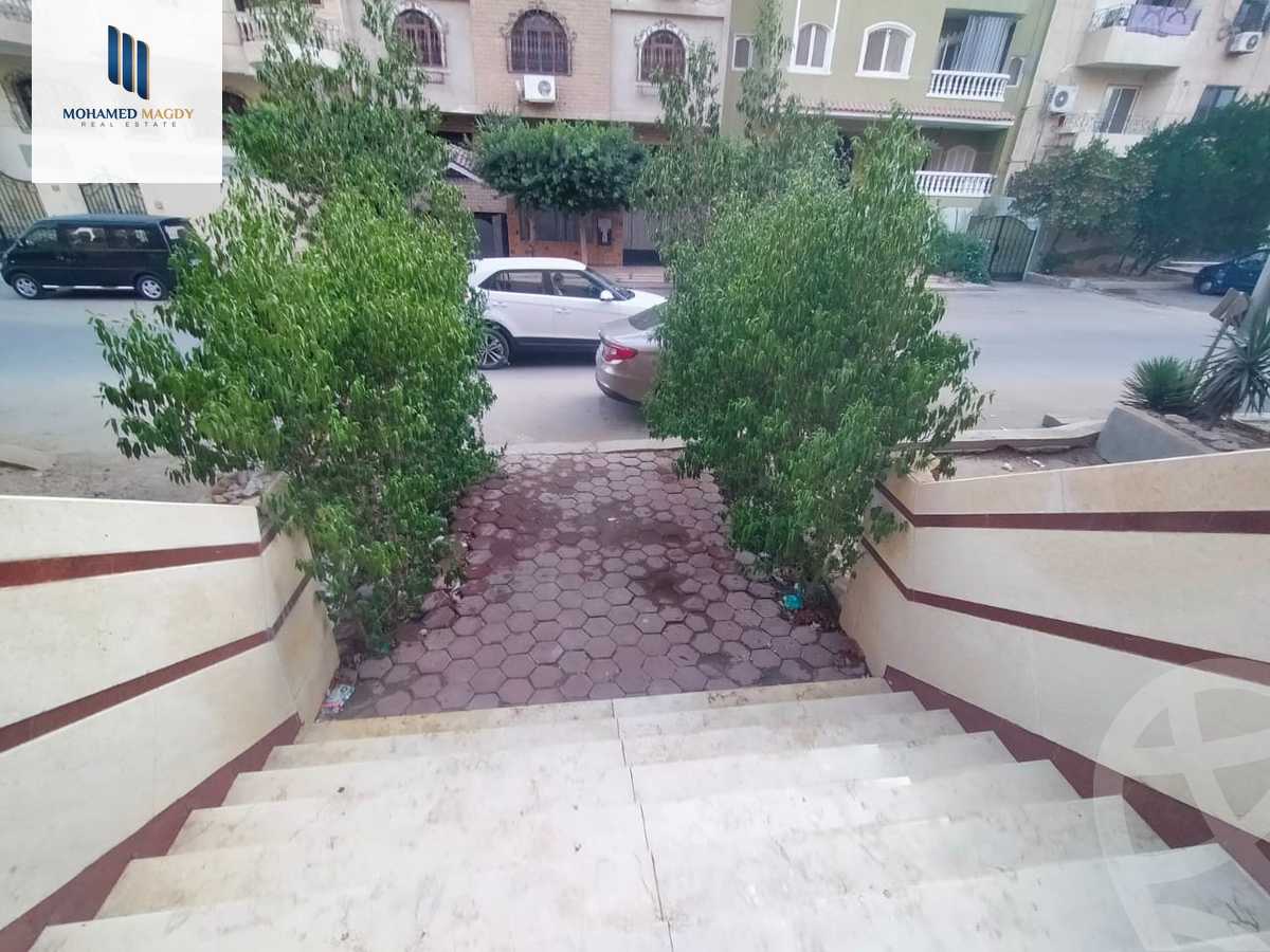 https://aqarmap.com.eg/ar/listing/6374801-for-sale-cairo-6th-of-october-el-ahyaa-neighborhood-3rd-al-hay-al-thalith-st