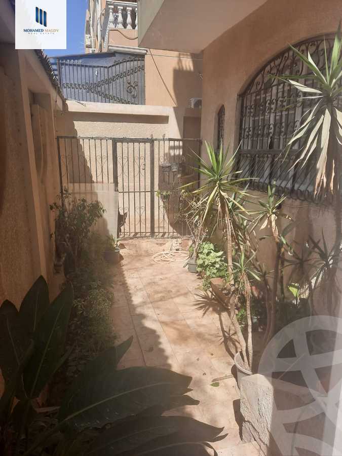 https://aqarmap.com.eg/ar/listing/6376679-for-sale-cairo-6th-of-october-el-ahyaa-neighborhood-2nd-divided-from-al-kafrawei-st