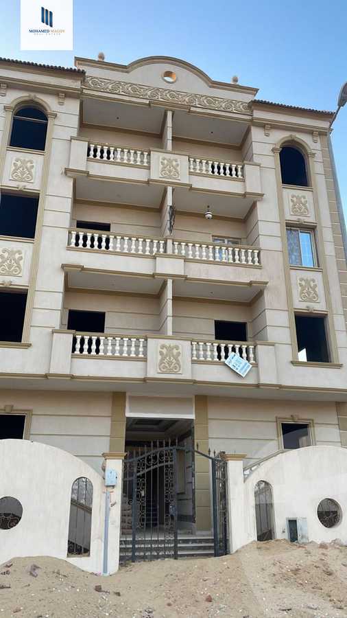 https://aqarmap.com.eg/ar/listing/6377138-for-sale-cairo-6th-of-october-el-tawsaat-el-shamalya-lhy-300