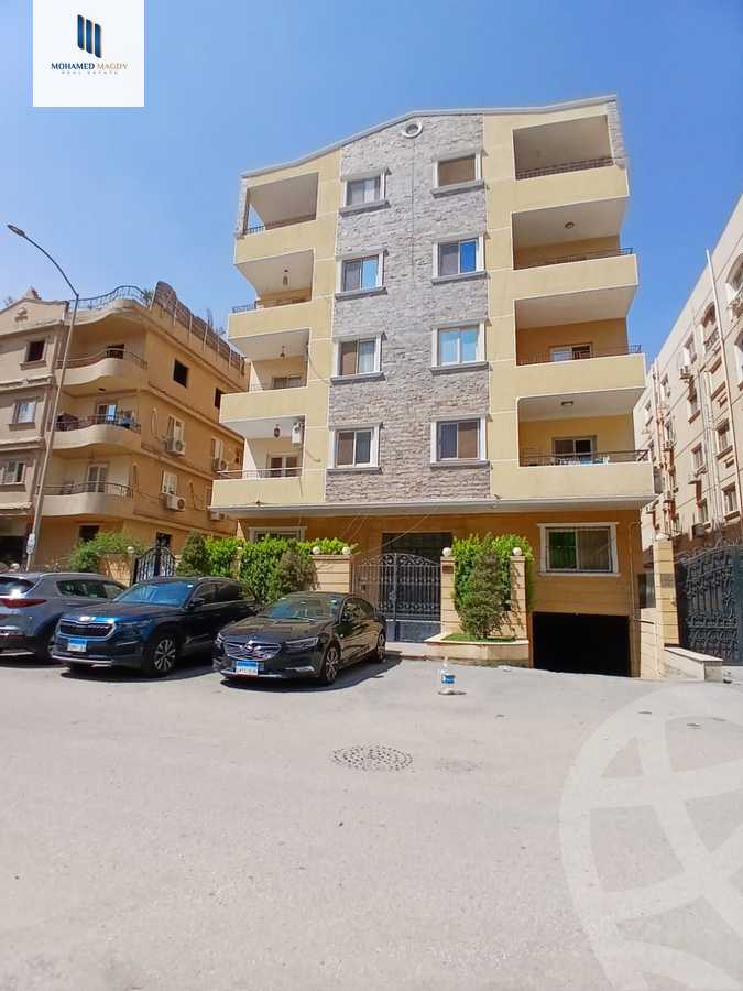 https://aqarmap.com.eg/en/listing/6382797-for-sale-cairo-6th-of-october-el-hay-el-motamyz-fourth-touristic-village-mahmoud-sami-el-baroudi-st